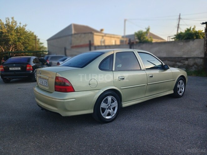 Opel Vectra-9