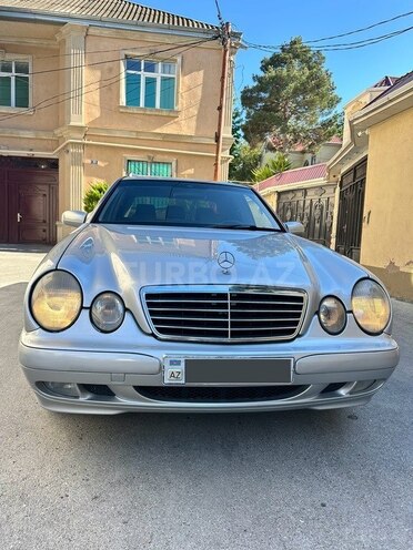 Mercedes E 220-7