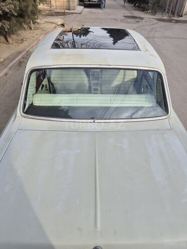 GAZ 24 "Volga"-5