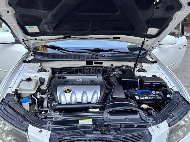 Hyundai Sonata-2