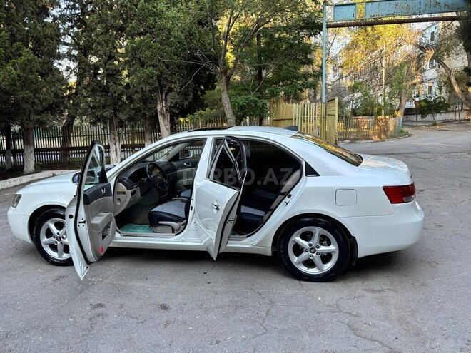 Hyundai Sonata-8