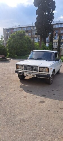 LADA (VAZ) 2107-1