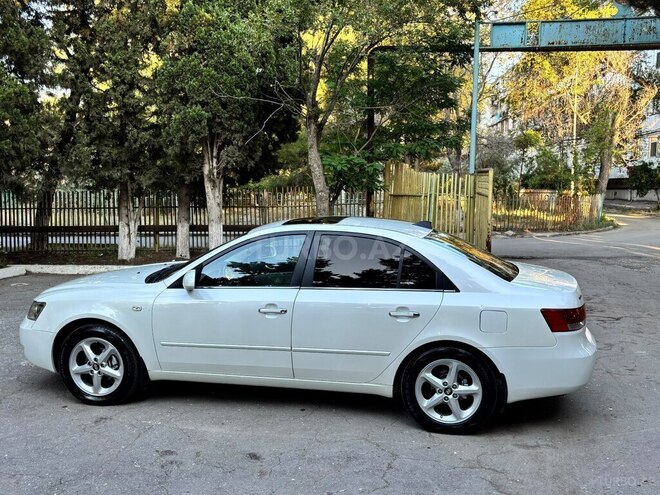 Hyundai Sonata-17