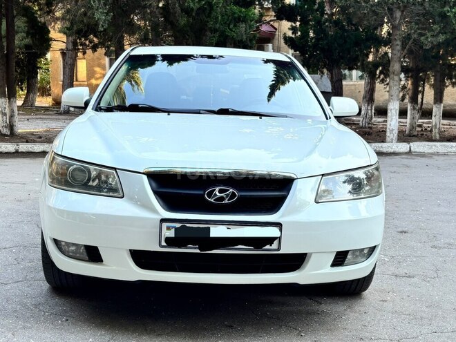 Hyundai Sonata-1
