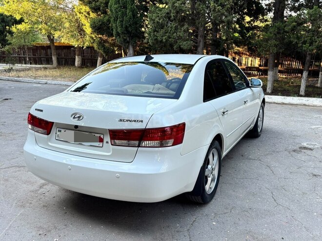 Hyundai Sonata-21