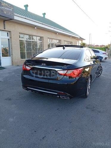 Hyundai Sonata-4