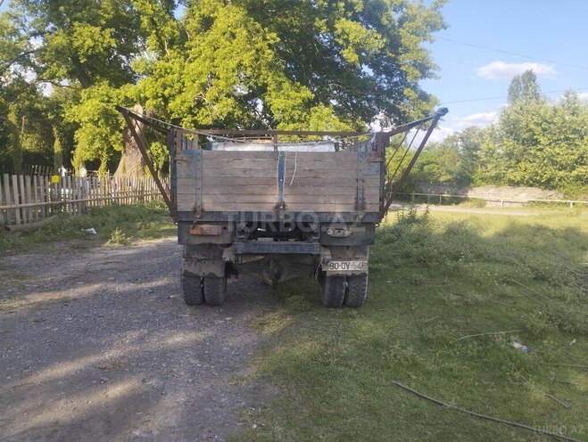 GAZ 52-2