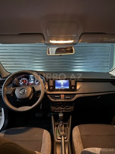 Skoda Rapid-11