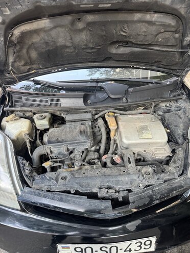 Toyota Prius-6