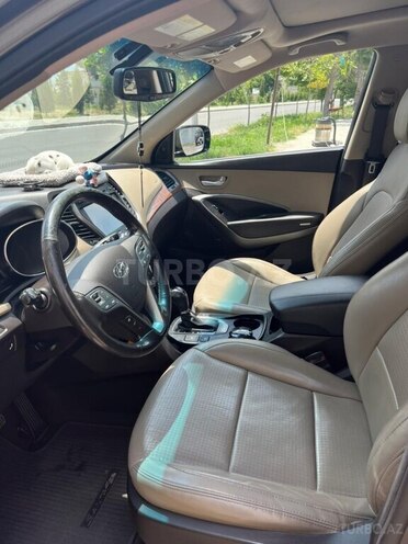 Hyundai Santa Fe-5