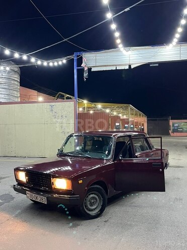 LADA (VAZ) 2107-2