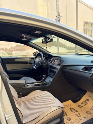 Hyundai Sonata-8