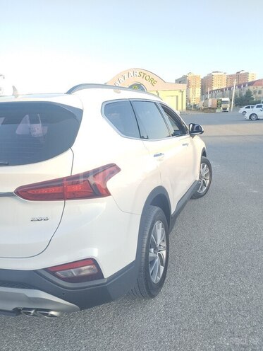 Hyundai Santa Fe-3
