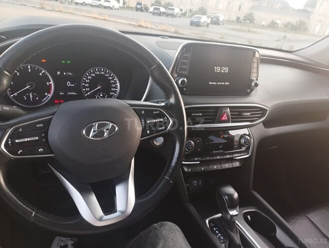 Hyundai Santa Fe-9