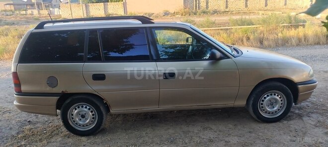 Opel Astra-4
