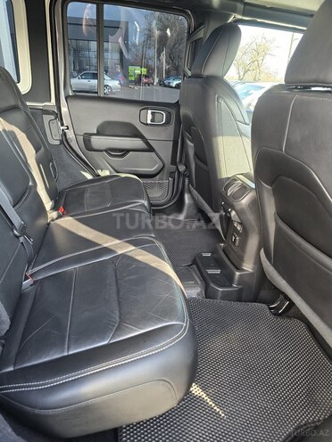 Jeep Wrangler-8