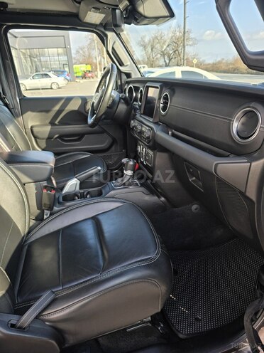 Jeep Wrangler-5