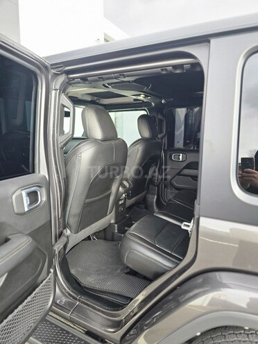 Jeep Wrangler-20