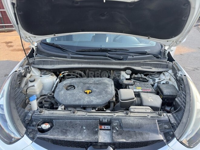 Hyundai ix35-14
