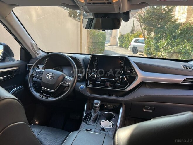 Toyota Highlander-8