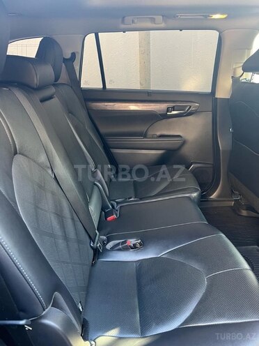 Toyota Highlander-7