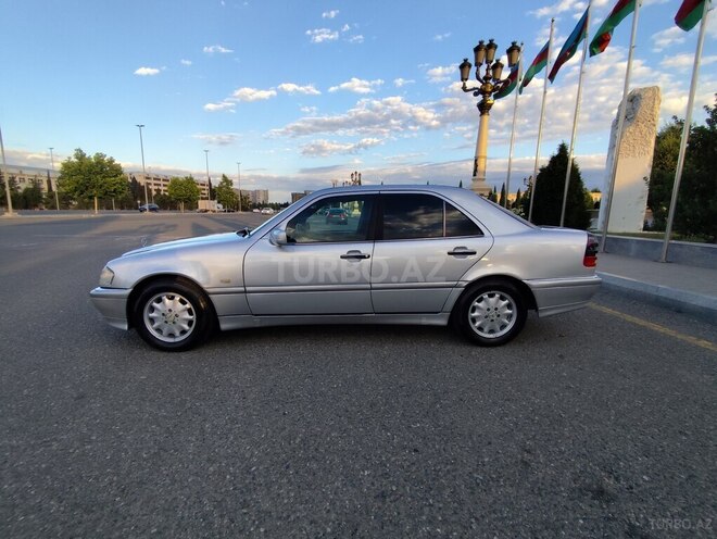 Mercedes C 180-3