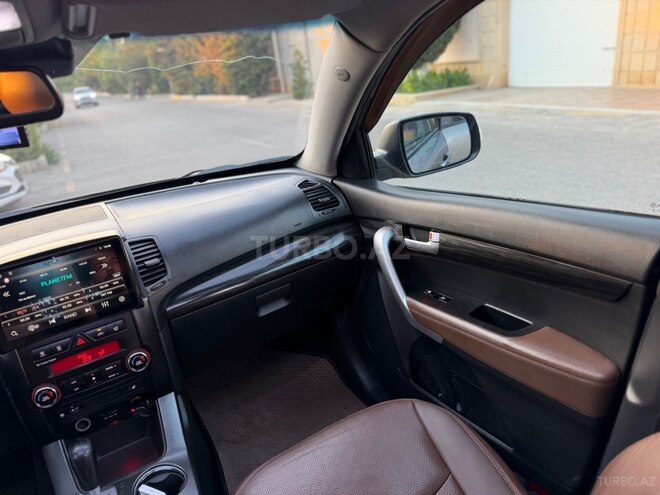 Kia Sorento-15