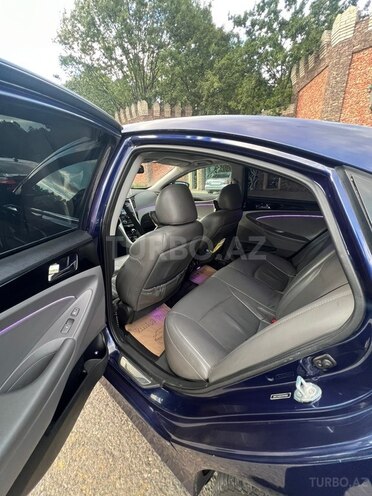 Hyundai Sonata-3