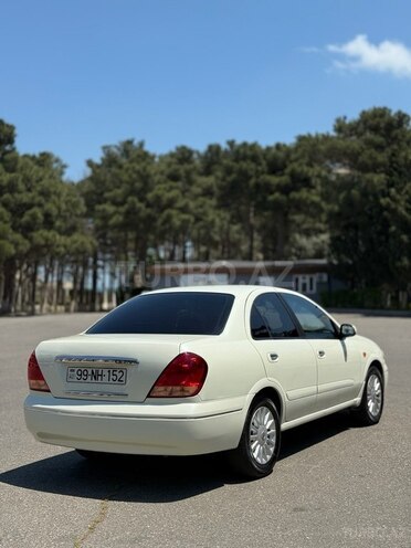 Nissan Sunny-2