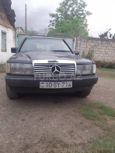Mercedes 190-7