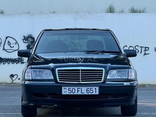 Mercedes C 200-1