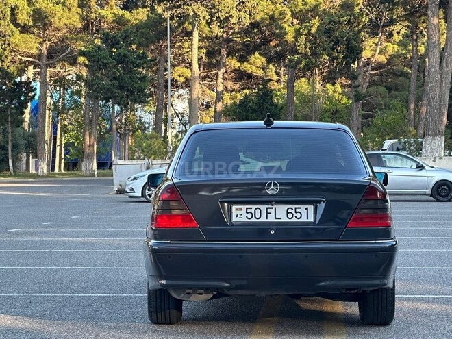 Mercedes C 200-7