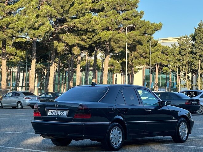 Mercedes C 200-10