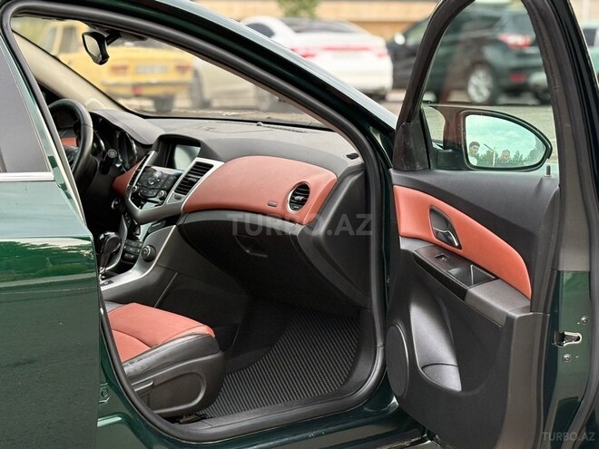 Chevrolet Cruze-14