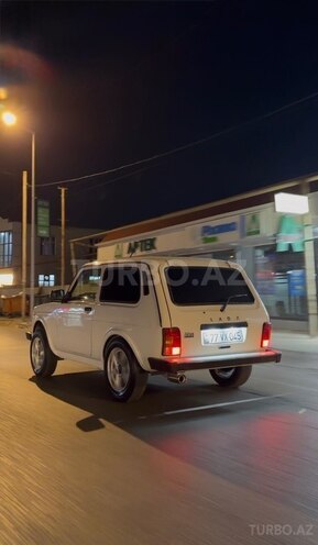 LADA (VAZ) Niva-8