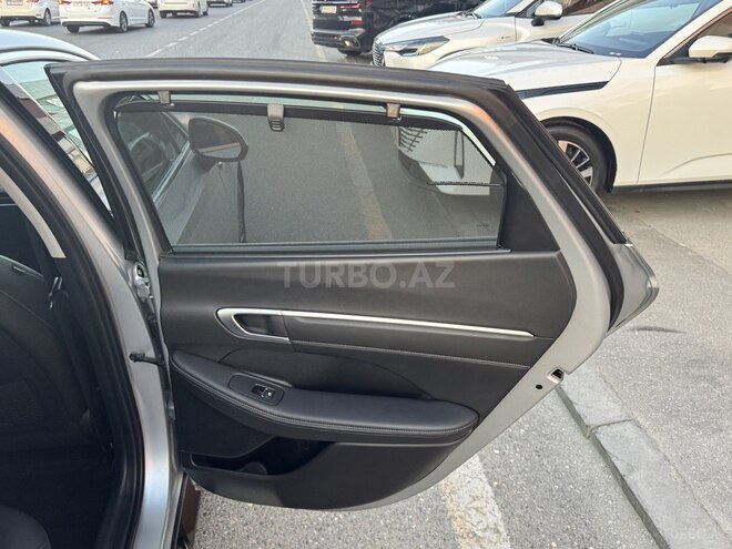 Hyundai Sonata-8