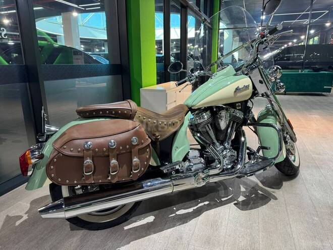 Indian Motorcycle Chief-6