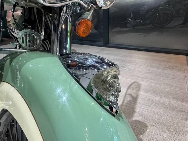 Indian Motorcycle Chief-8