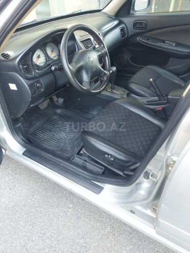 Nissan Sunny-7