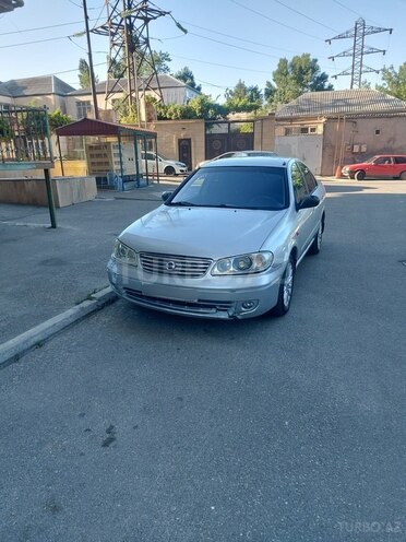 Nissan Sunny-1
