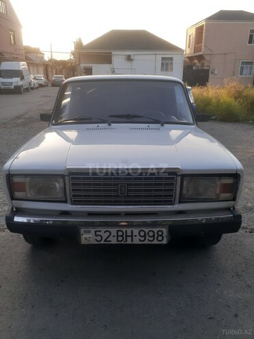 LADA (VAZ) 2107-1