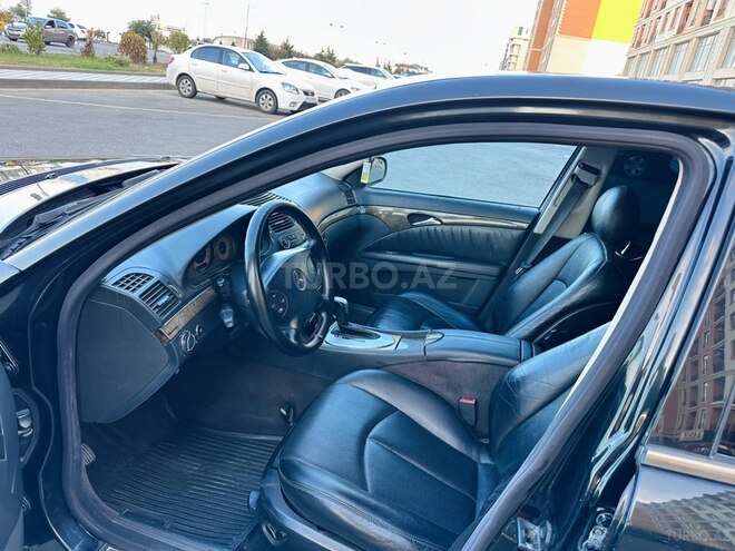 Mercedes E 240-7