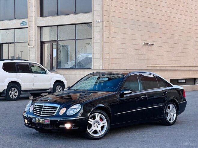 Mercedes E 240-4