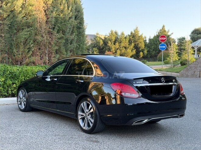 Mercedes C 300-9