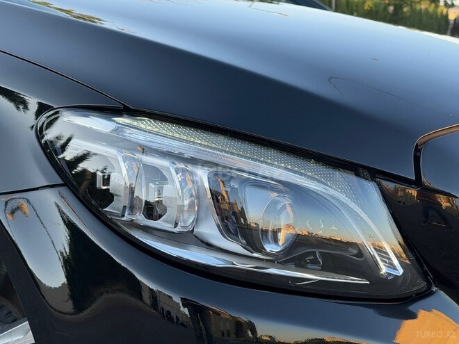 Mercedes C 300-21
