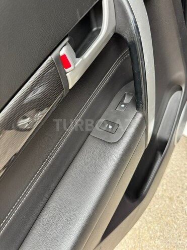 Chevrolet Captiva-11
