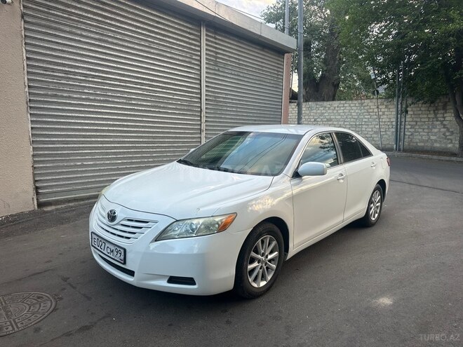 Toyota Camry-5