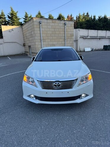 Toyota Camry-1