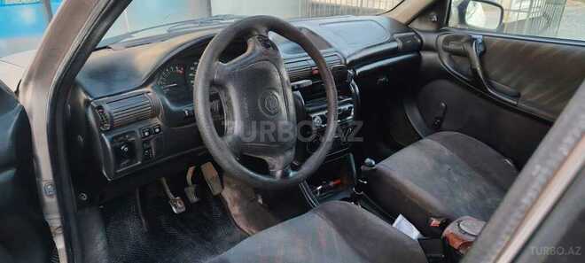 Opel Astra-2