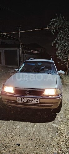 Opel Astra-8